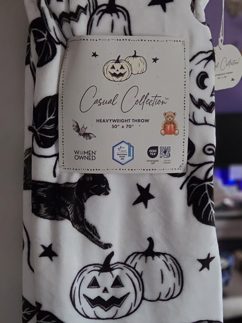 Casual Collection Halloween Heavyweight Throw - Black & White Pumpkin Print